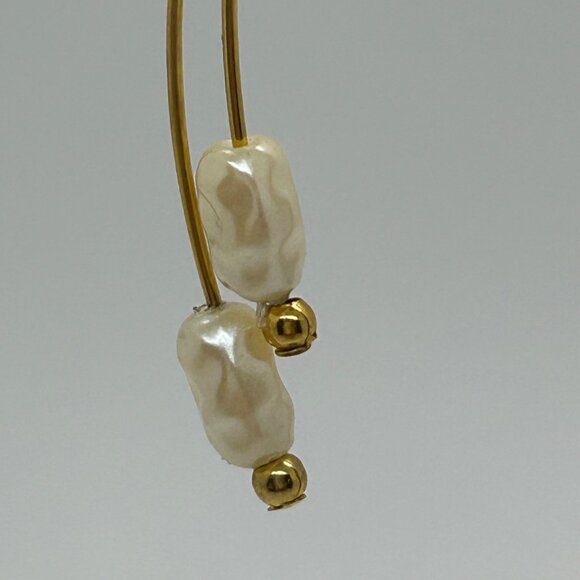 Faux Freshwater Pearl Gold-Tone Dangle Earrings Minimalist Design Lightweight - Picture 12 of 16